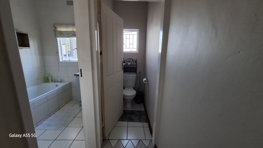 4 Bedroom Property for Sale in Middelpos Northern Cape